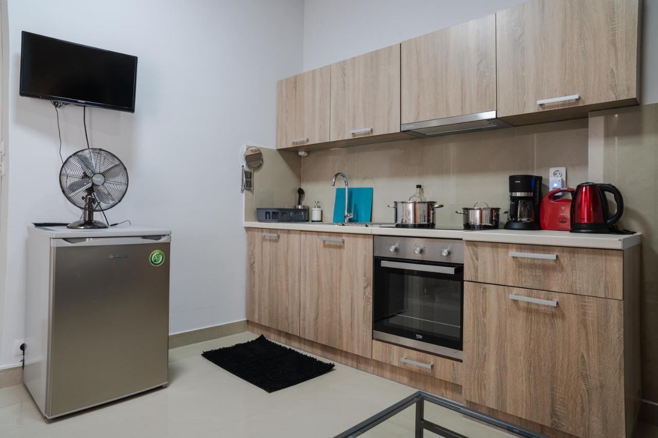 Polytimon, An Athenian Neoclassical Apartment Екстер'єр фото